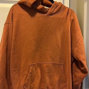 Oversized men’s Abercrombie pumpkin hoodie
